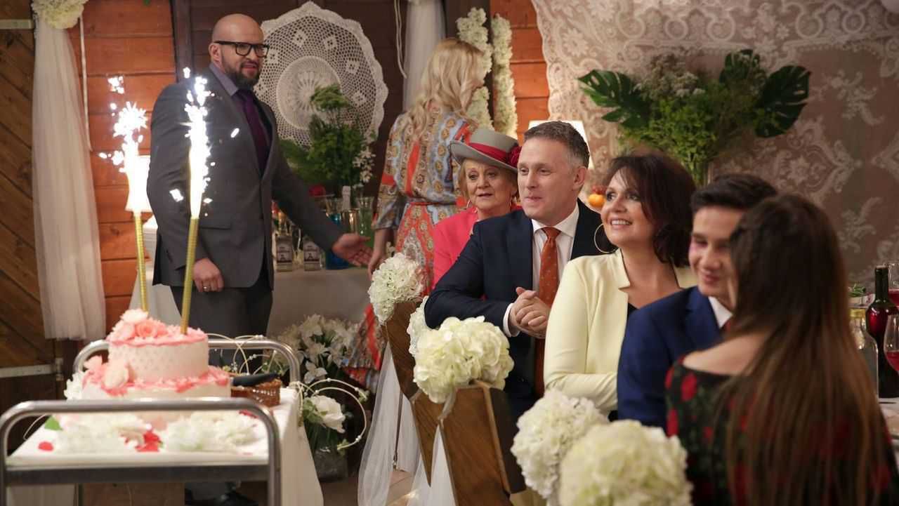 Wesele Uli i Bartka w 1451. odcinku "M jak miłość" przed wakacjami