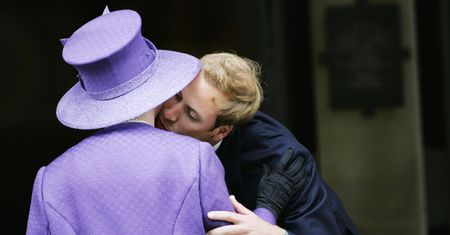 Nie tylko William i Harry. Trudno uwierzyć, ile osób mówiło do niej "babciu"