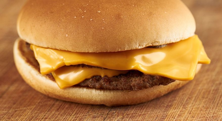 GIS wycofuje partię hamburgerów i ostrzega klientów