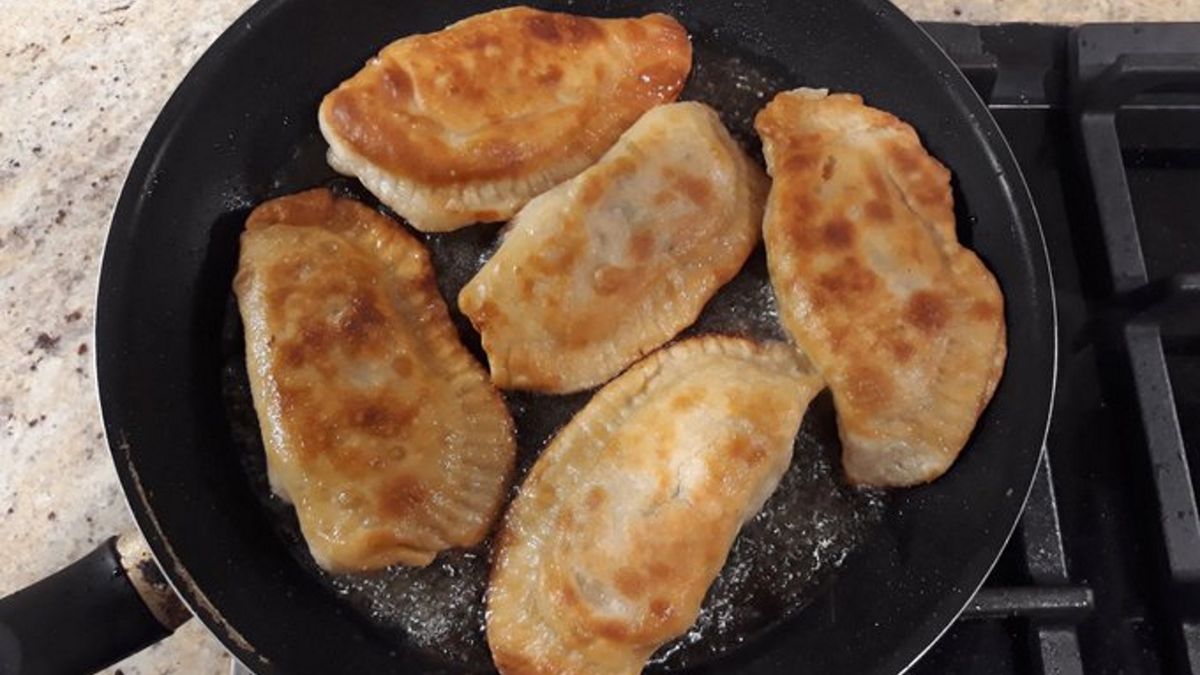 Czebureki. 