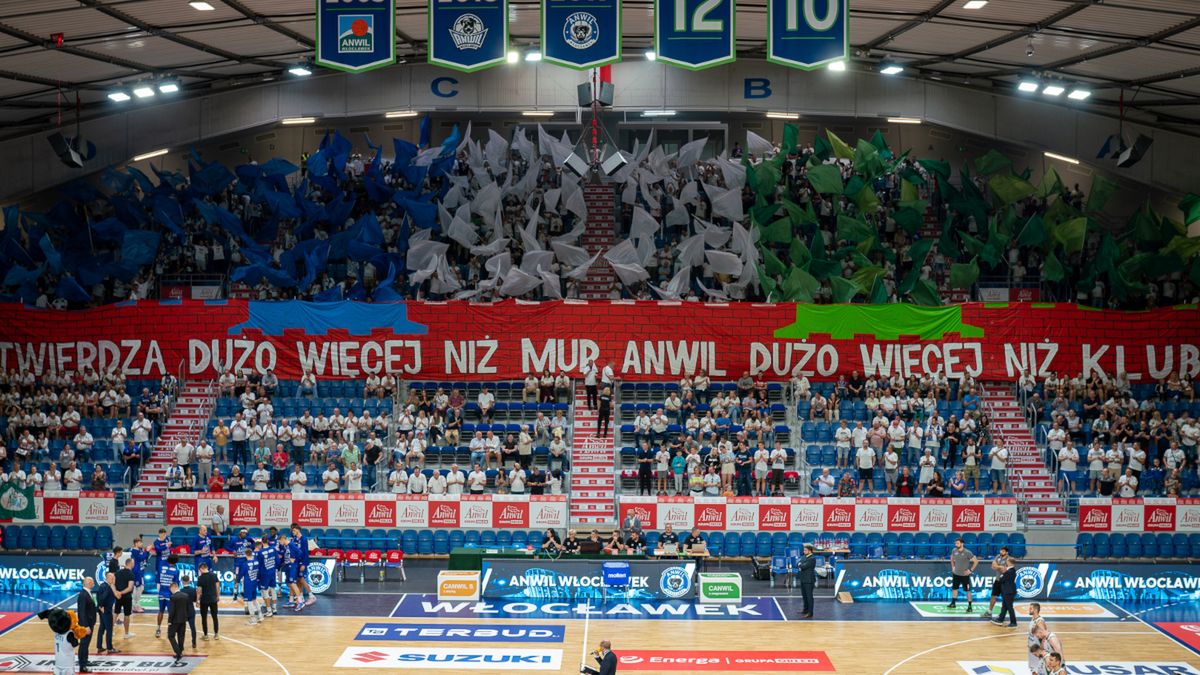 WP SportoweFakty / Rafał Sobierański / Na zdjęciu: kibice podczas meczu Anwil Włocławek - Zastal Enea BC Zielona Góra