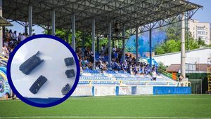 Zbierali szczątki rakiety z boiska. Rosjanie już drugi raz zbombardowali ten obiekt