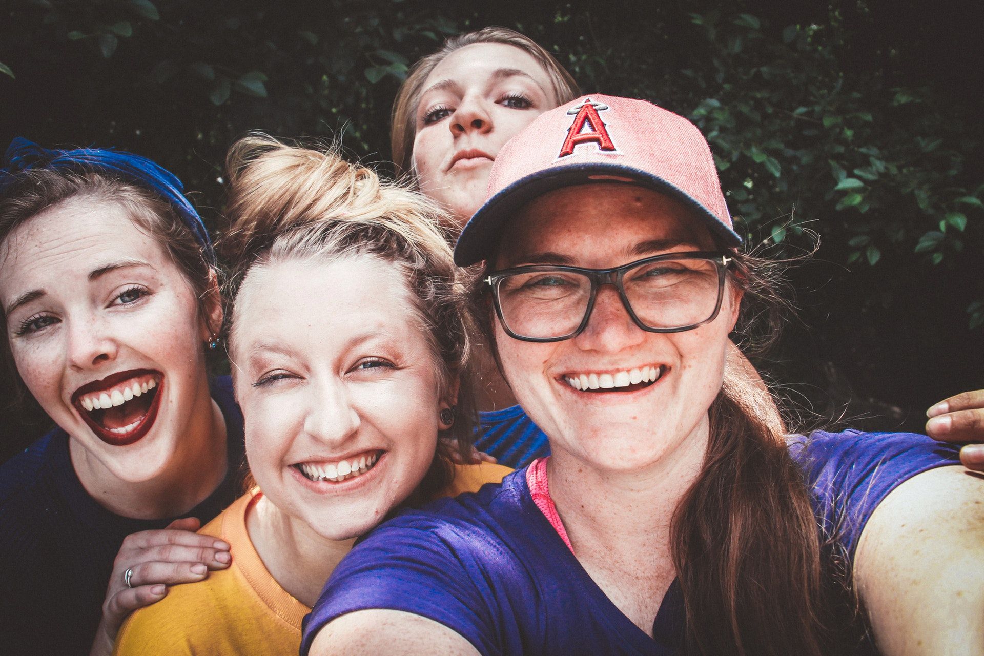 Nadchodzi nowa era. Apple opatentowało ”generowanie sztucznych grupowych selfie” 1