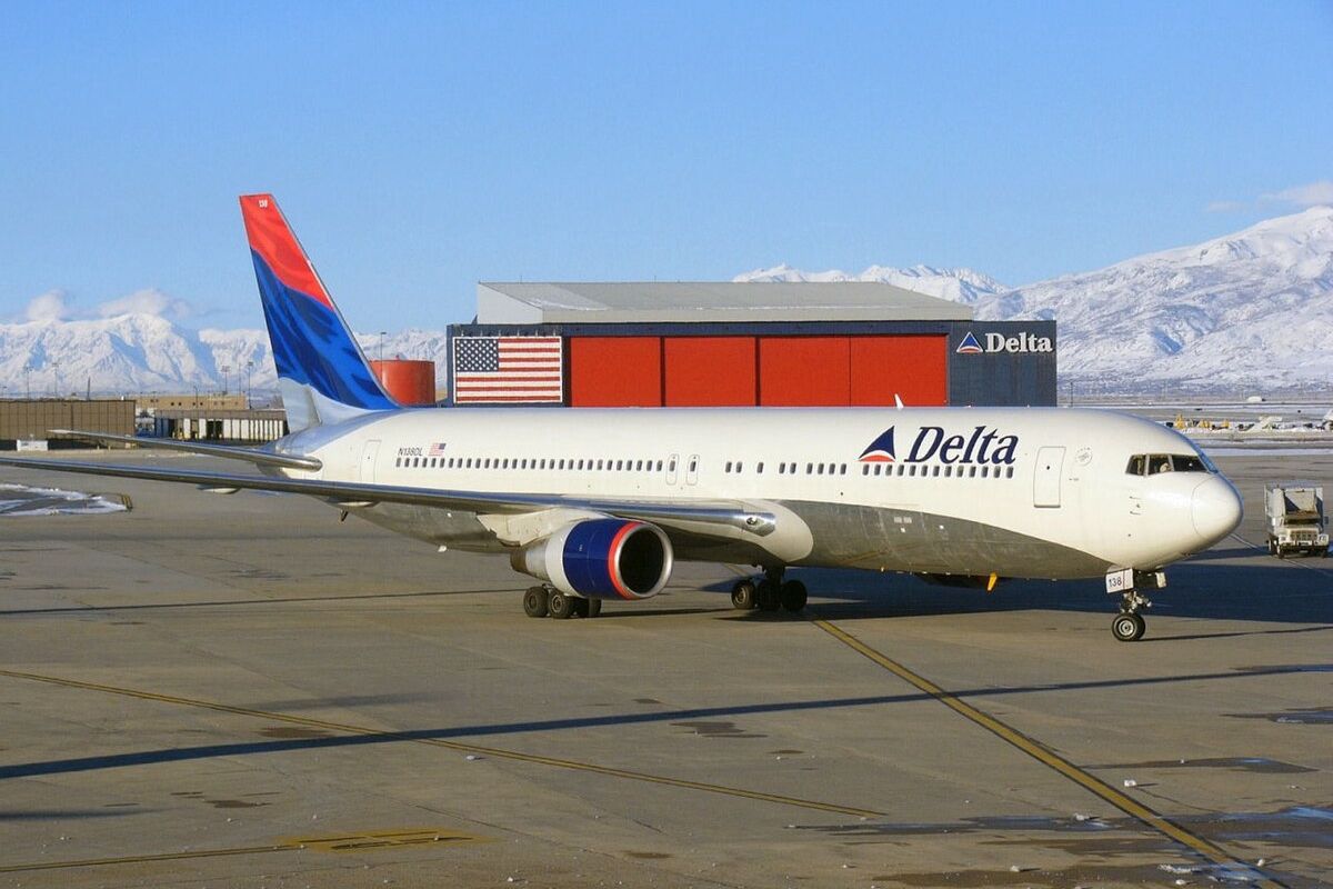 Trzy stewardesy ranne. Groźny incydent na pokładzie samolotu