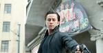 Joseph Gordon-Levitt pije wino z Charlotte Le Bon
