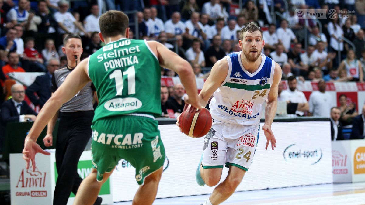Materiały prasowe / Andrzej Romański / Energa Basket Liga / Na zdjęciu: Sokołowski, Ponitka