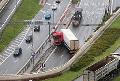 Katowice. Wypadek na DTŚ. Tunel zamknięty. TIR uderzył w bariery