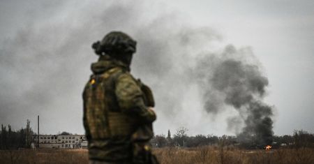 Ani kroku wstecz. Dowódcy grożą Rosjanom śmiercią
