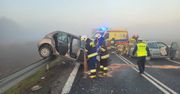 Czołowe zderzenie na DK9. Trzy osoby trafiły do szpitala [zdjęcia]