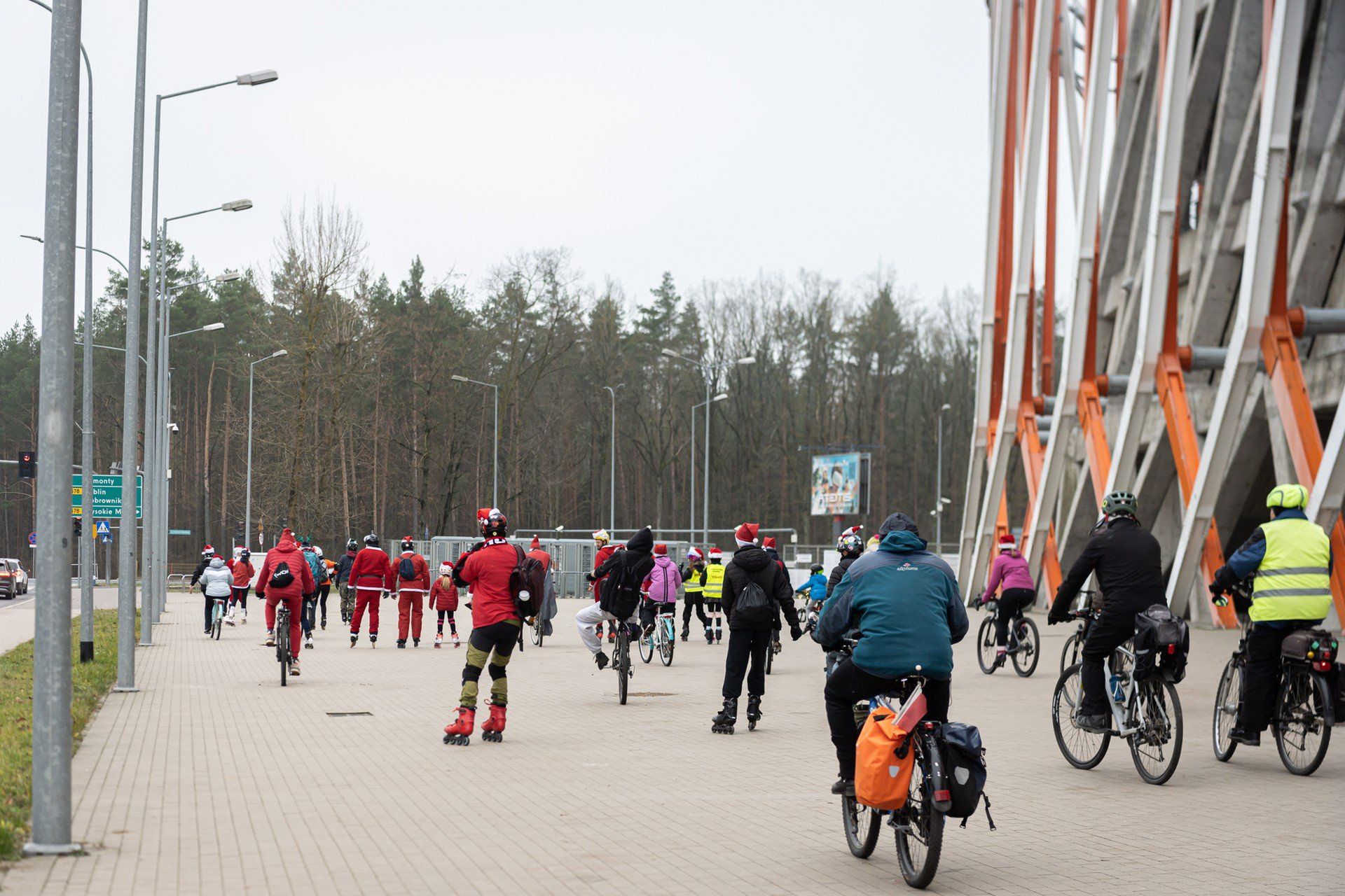 Mikołajkowy Przejazd Rowerowo-Rolkowy w Białymstoku