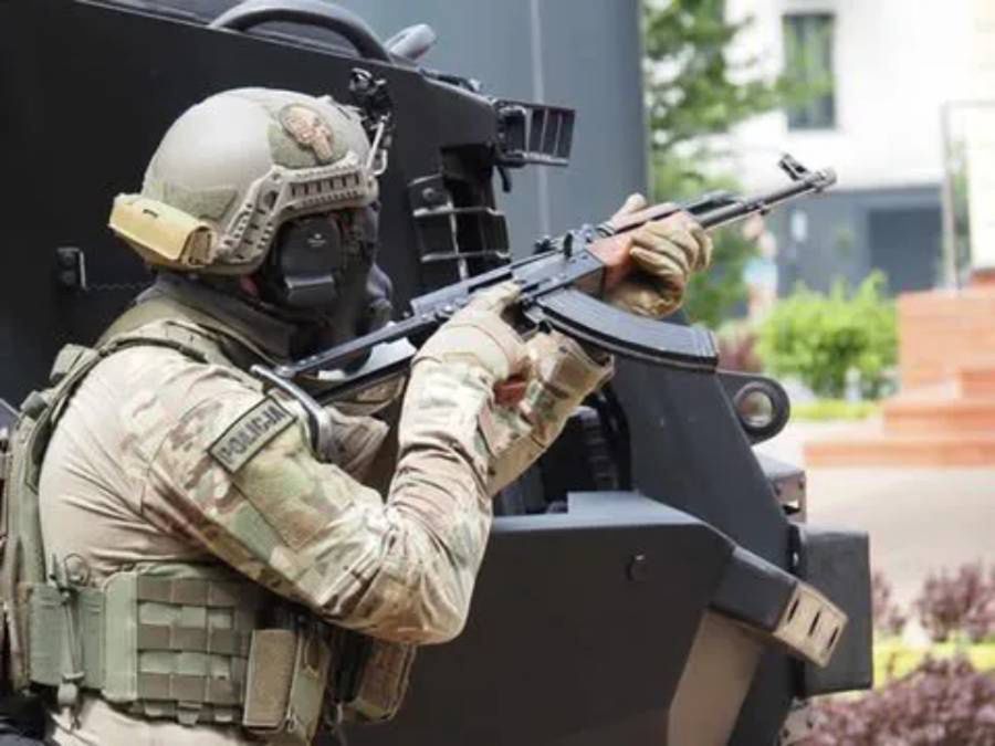 Atak terrorystyczny na Uniwersytecie Łódzkim. Zobacz, jak policja i służby ratunkowe szkolą się na wypadek takiego zdarzenia