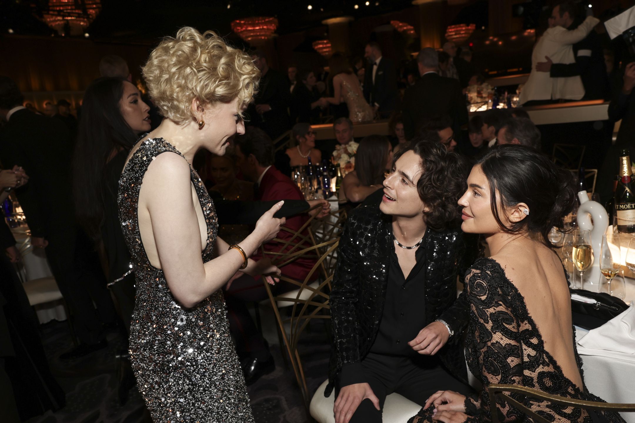 Julia Gardner, Timothee Chalamet i Kylie Jenner na Złotych Globach