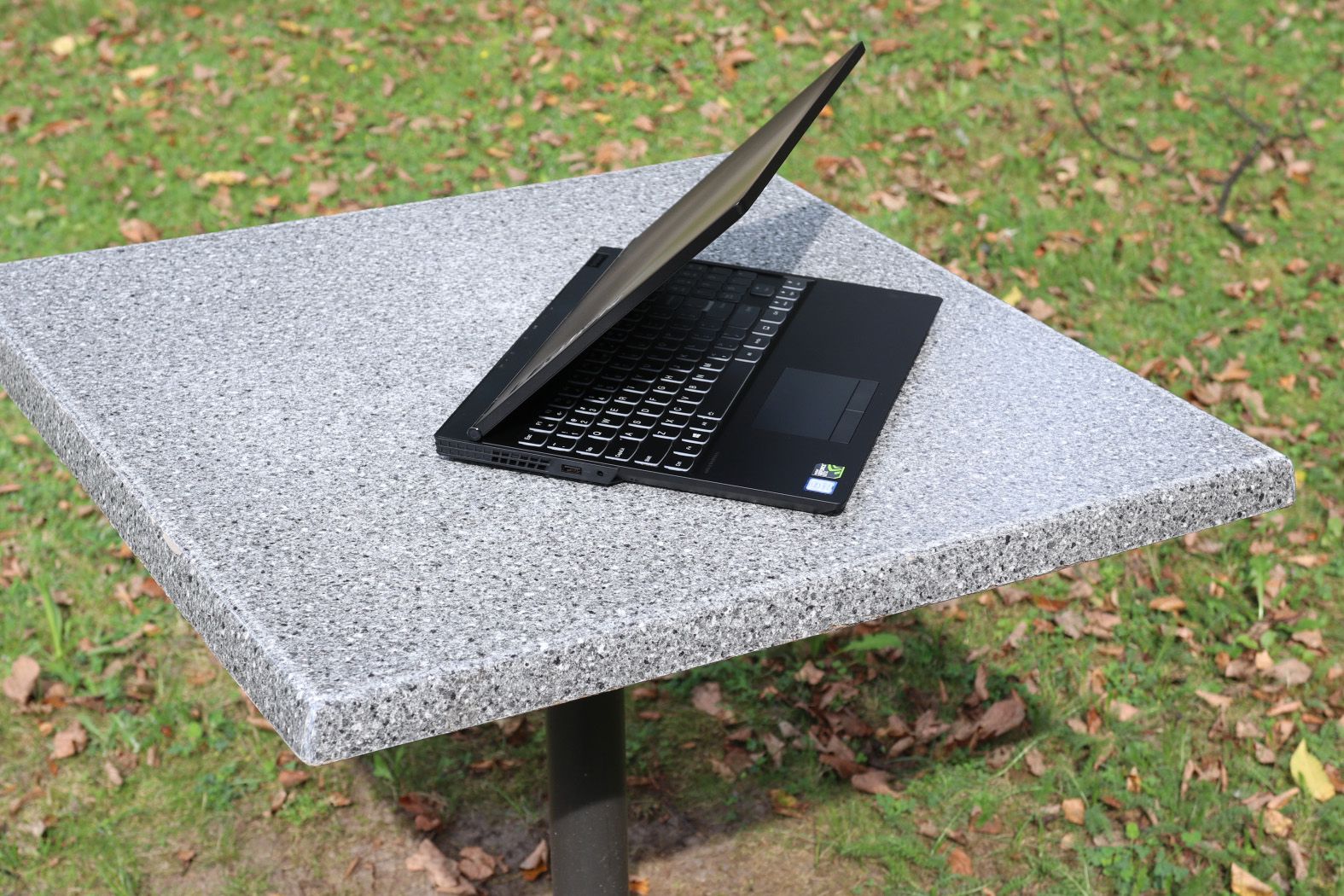 Test Lenovo Legion Y530-15. Laptop dla gracza, w biznesowych szatach 5