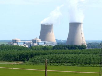 Drony nad elektrownią atomową we Francji. Kto za tym stoi?