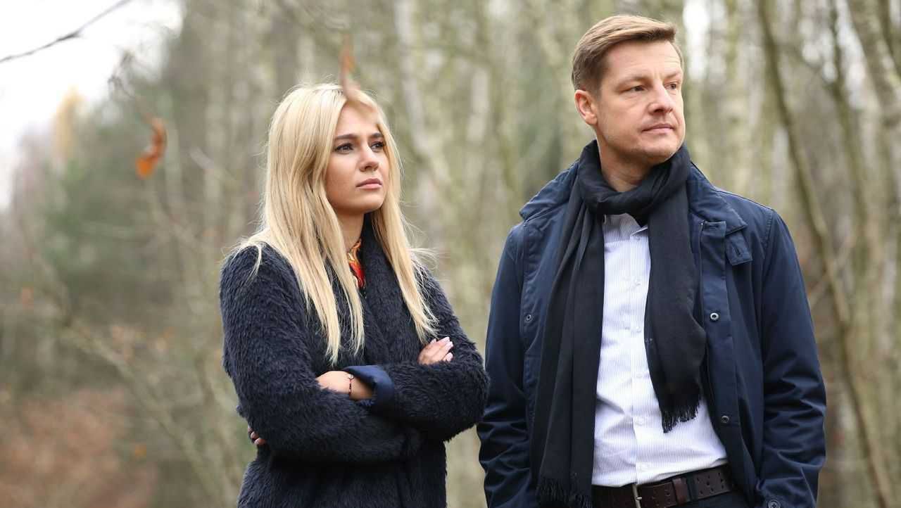 M jak miłość, Paweł (Rafał Mroczek), Julka (Joanna Kuberska)