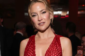 Pokazała się w "nagiej" sukience. Aż trudno oderwać od niej wzrok