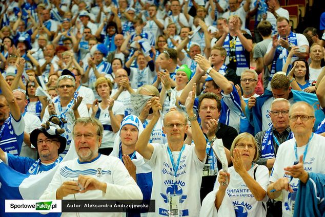 - Głośni, kolorowi i kulturalni - opisywał fińskich kibiców Włodzimierz Sadalski