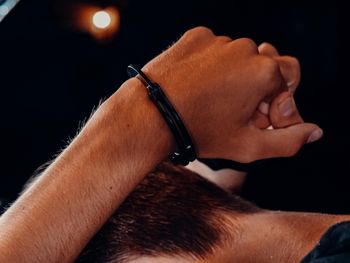 Atak nożownika w Węgorzewie. Brutalnie napadł i uciekł, został zatrzymany przy granicy z Rosją