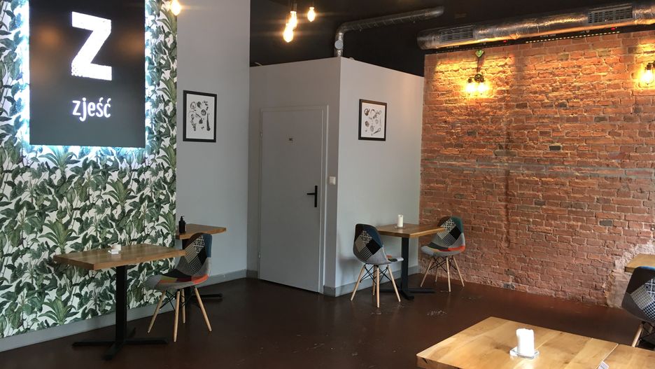 Wnętrze mokotowskiego bistro - ZJEŚĆ