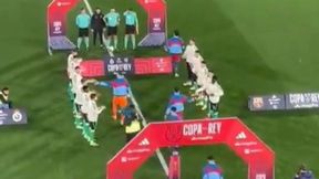 Wszyscy widzieli. Tak zachowali się piłkarze Racingu przed meczem z Barceloną