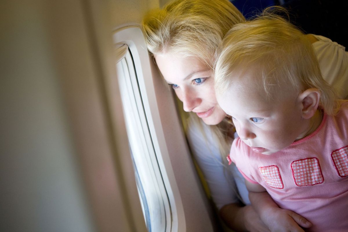 Ryanair oskarża pasażerów: Wykorzystują dzieci, by nie płacić za bagaż