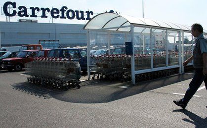 Carrefour otwiera kolejne sklepy