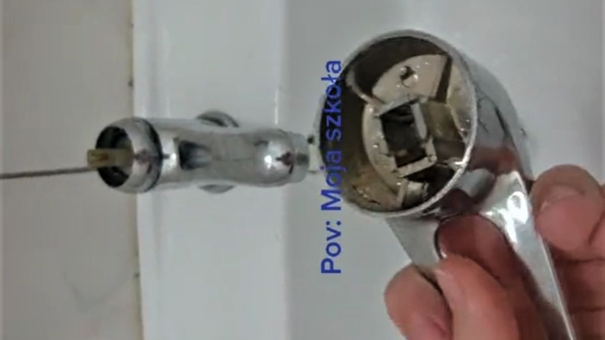 Warunki w szkolnych łazienkach często pozostawiają wiele do życzenia 