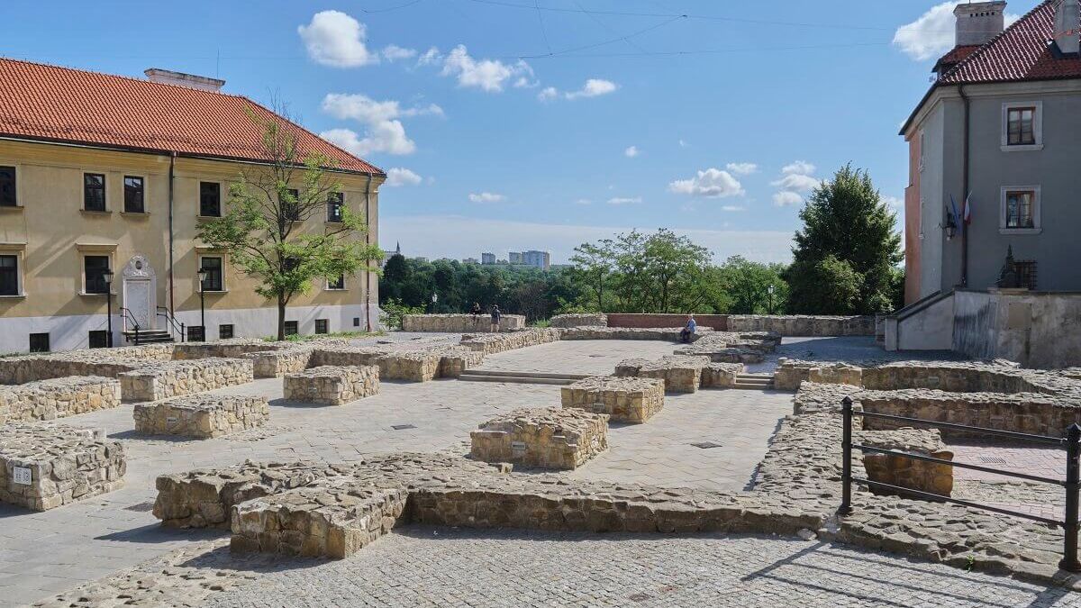 Plac po Farze Lublin