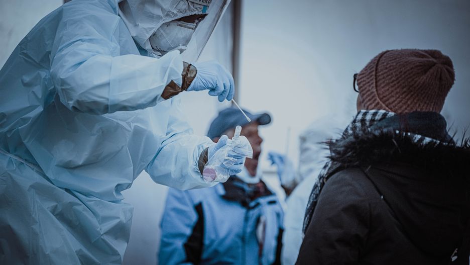 Koronawirus w Polsce. 50 łóżek dla pacjentów covidowych w Świdnicy. Wstrzymano przyjęcia na neurologię