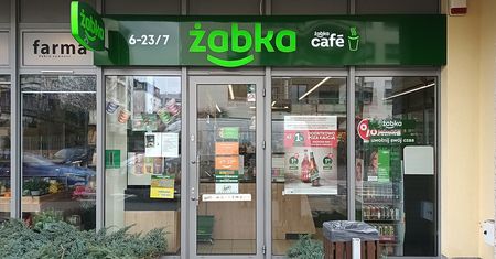 Zakupy 15 sierpnia? Oto promocje w Żabce na długi weekend