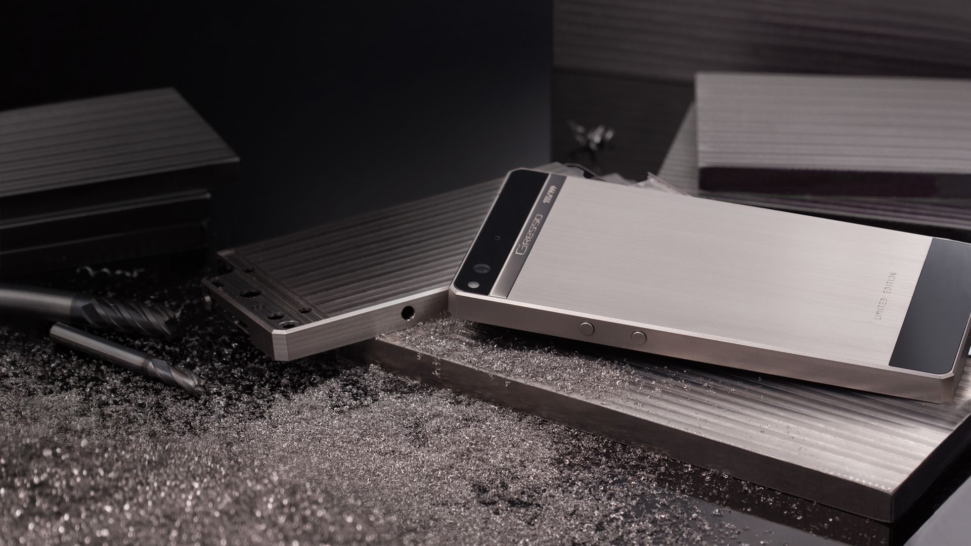 W skrócie: Lumia Denim już oficjalnie, Lollipop dla Note'a 3 i tytanowe cacko za 3000 dol. 4