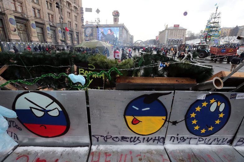 Protesty w Kijowie. Manifestanci budowali nowe barykady