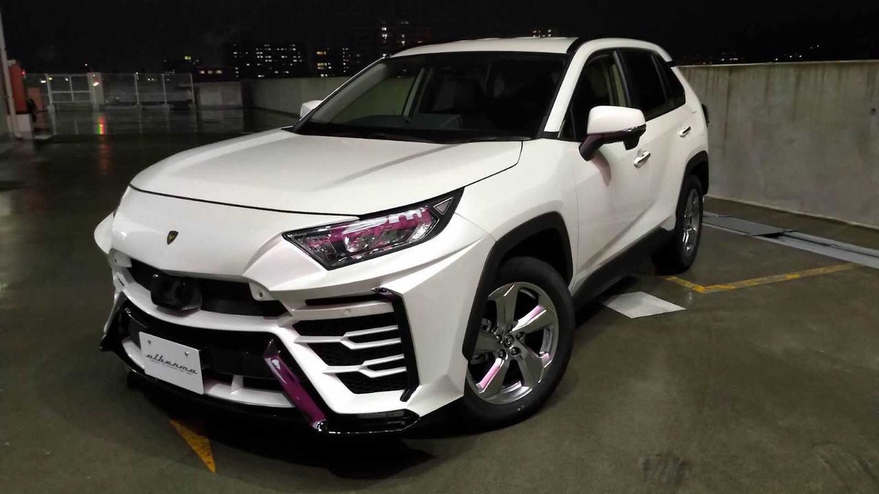 Toyota RAV4 jako Lamborghini Urus dla ubogich. Japoński tuner zaszalał