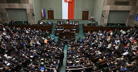 Sejm coraz bliżej nowego podatku. Firmy paliwowe zapłacą miliardy