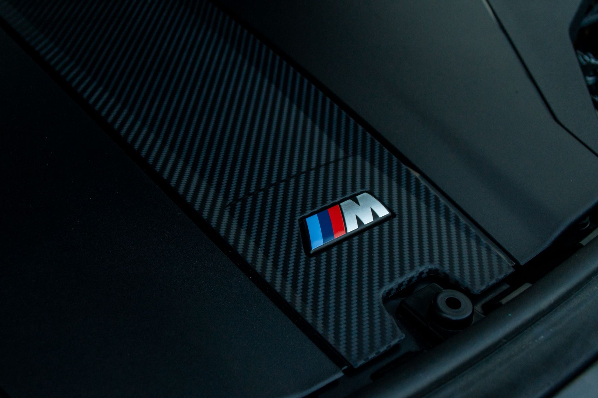 BMW i7 M70