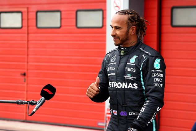 Lewis Hamilton trzyma w szachu F1
