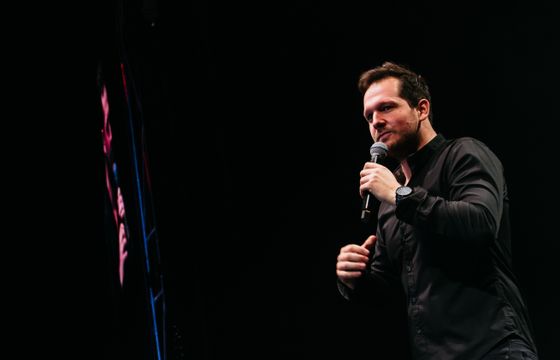 Rafał Pacześ gospodarzem porannego letniego pasma "Wstawaj, szkoda lata" w RMF FM