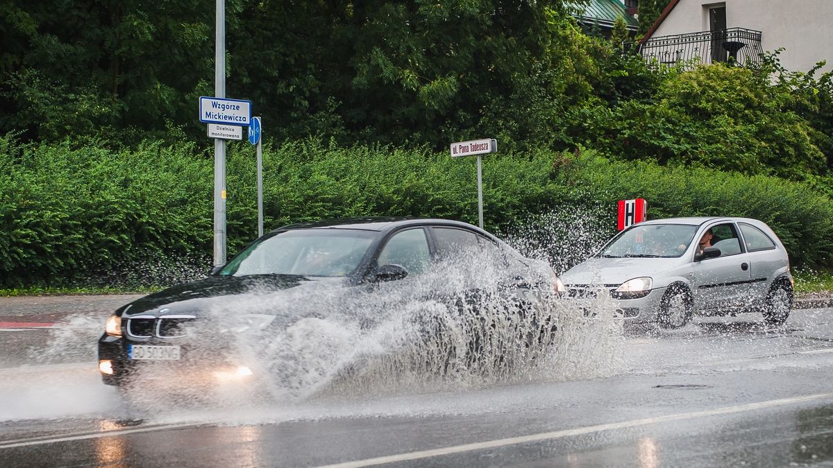 Na pewno będzie pochmurno, na 90 proc. będzie padać i raczej spodziewajcie się burz w weekend.