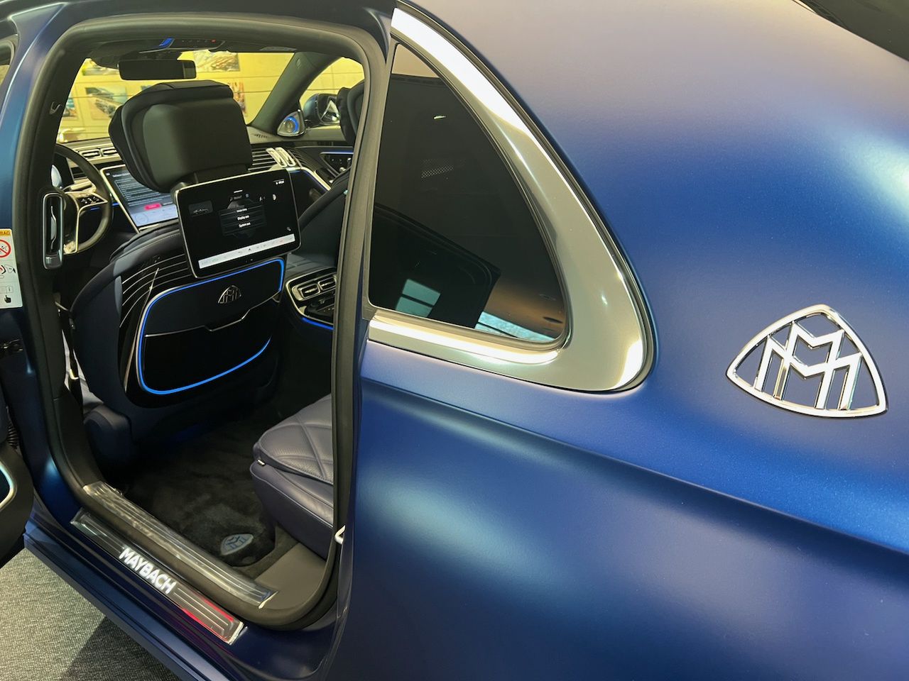 Przykład personalizacji Maybacha S680 ze studia Manufaktur