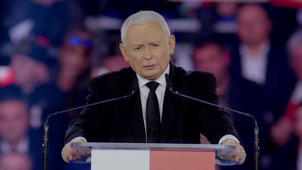 Jarosław Kaczyński na konwencji wyborczej Karola Nawrockiego