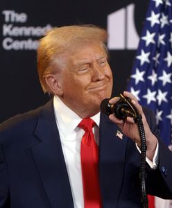 Putin chce porozumienia? Trump ostrzega dzień przed spotkaniem