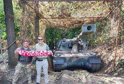 Wysłał na front 230 terenówek. Mówi: "Jestem spłukany". I prosi o pomoc