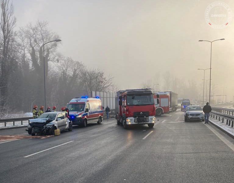 Zabrze. Wypadek na DTŚ. Droga w kierunku Gliwic przez kilka godzin była zablokowana