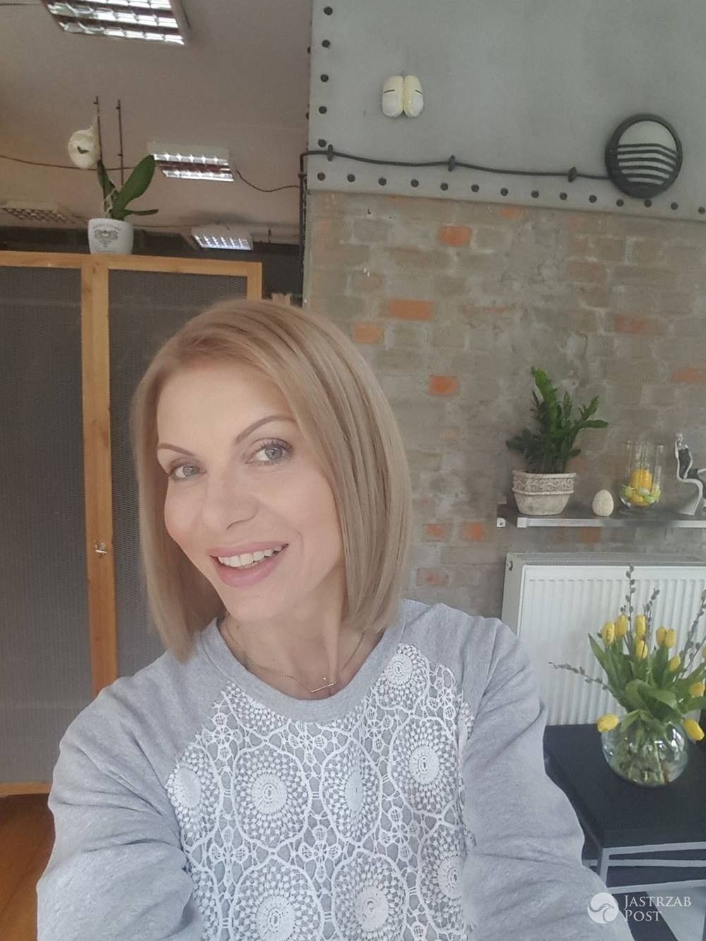 Karolina Nowakowska w brudnym blondzie