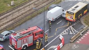 Warszawa: Wypadek na ul. Grójeckiej. Zderzyły się trzy pojazdy