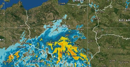 Pogoda na 4 sierpnia. IMGW rozszerza ostrzeżenie. Sprawdź, gdzie jest burza