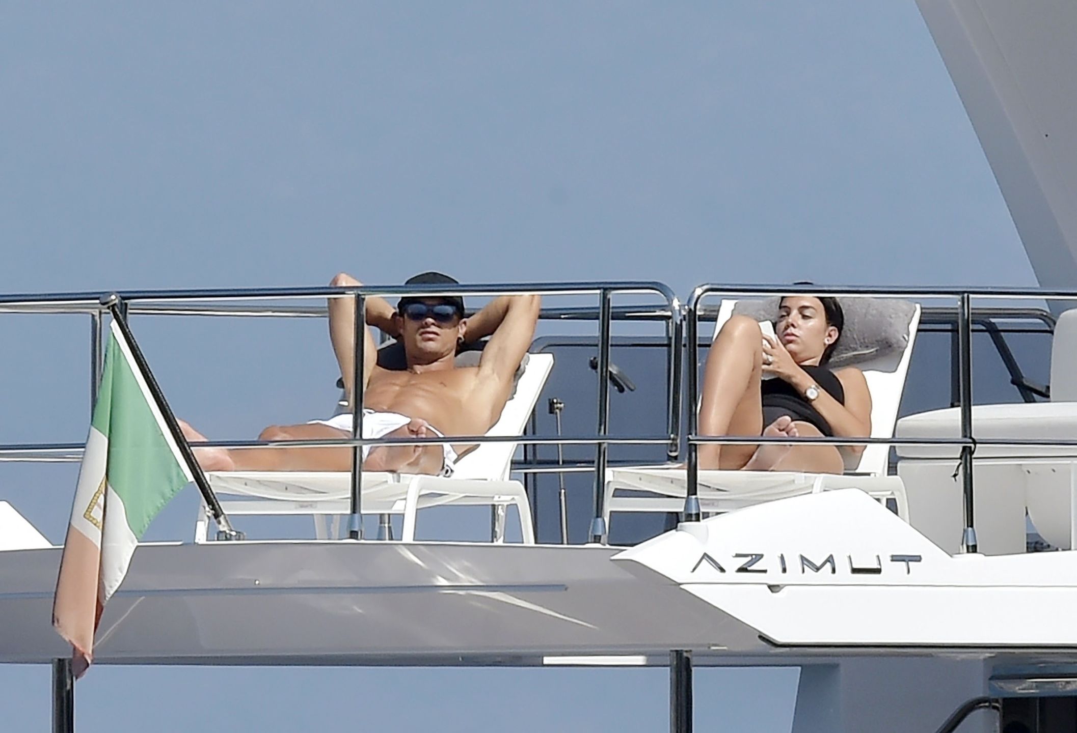 Cristiano Ronaldo i Georgina Rodriguez wypoczywają na jachcie