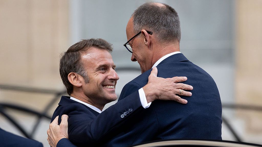 Merz Makes First Foreign Trip As German Chancellor
PARIS, FRANCE - MAY 07: French President Emmanuel Macron welcomes new German Chancellor Friedrich Merz at the Elysee Palace on May 07, 2025 in Paris, France. Friedrich Merz is making his first foreign visits as German Chancellor, after being confirmed during a second round vote in the Bundestag on Tuesday. In an unexpected upset for the newly-formed coalition government, the leader of the conservative Christian Democrats (CDU) party failed to secure the first round ballot but went on to win the majority in the second round with 325 votes, becoming Germany's tenth chancellor since the end of the Second World War. (Photo by Tom Nicholson/Getty Images)
Tom Nicholson