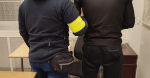 Okradali śpiących na parkingach. Zostali zatrzymani przez Mazowieckich kryminalnych.
