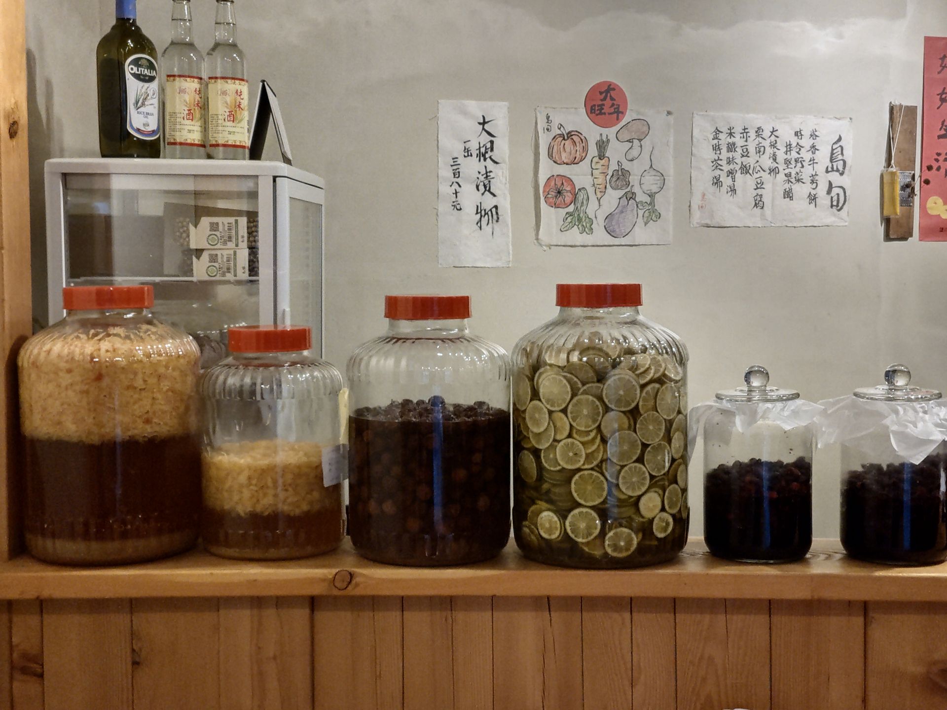 #wSkrócie: HTC U12+ i BlackBerry Athena na zdjęciach oraz projekt smartfonu ZTE z ekranem z dwoma wycięciami 10